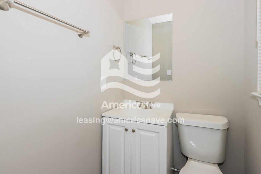 Building Photo - 3266 Lancing Ln