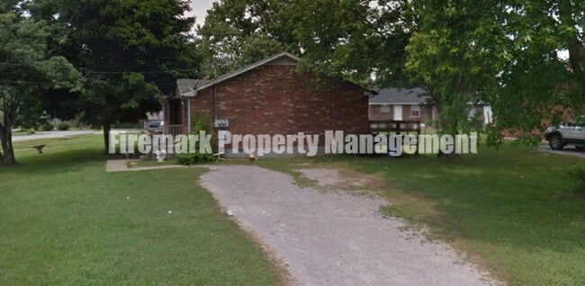 Primary Photo - 2 Bedroom, 1 bath, 1 Story Duplex