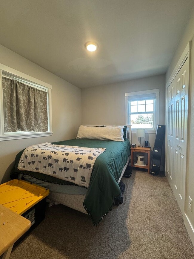 Building Photo - 3-Bed, 3-Bath Home for Lease w/ Rooftop De...