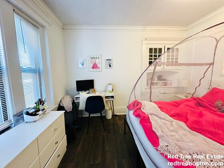 Apt 6 - 452 Park Dr
