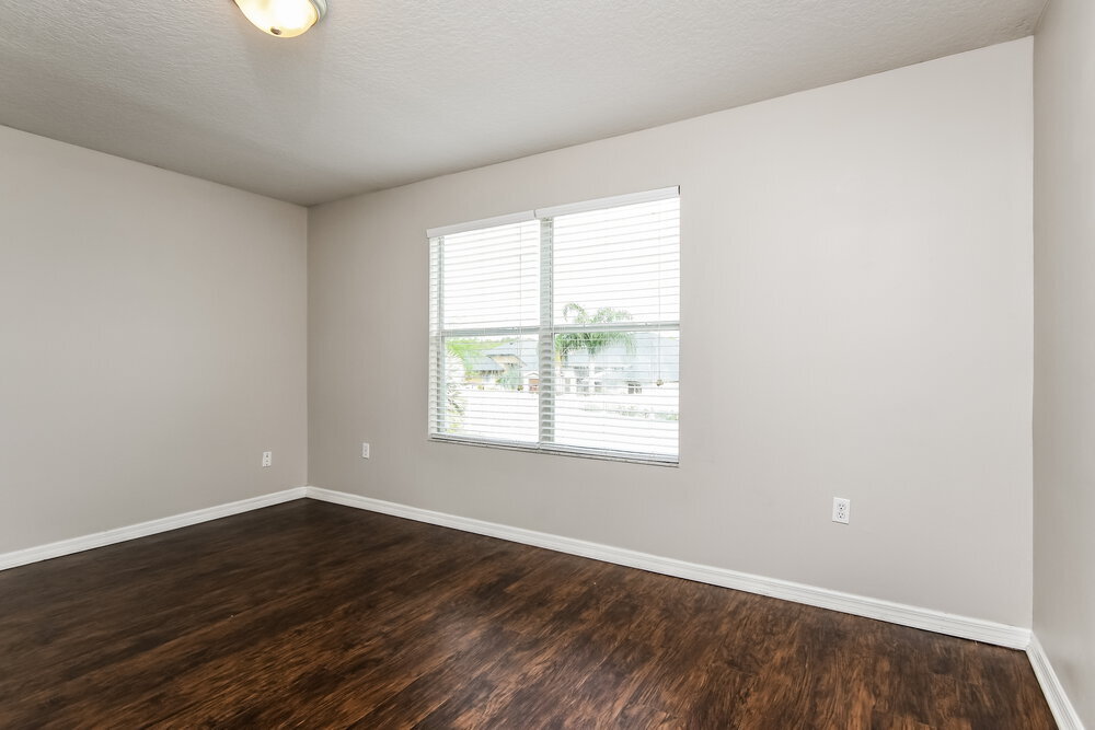 Building Photo - 1270 Creekview Ct