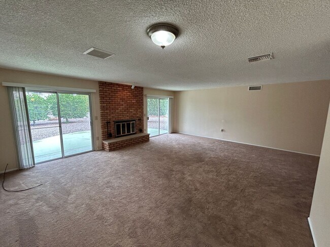 Building Photo - 10551 W Prairie Hills Cir
