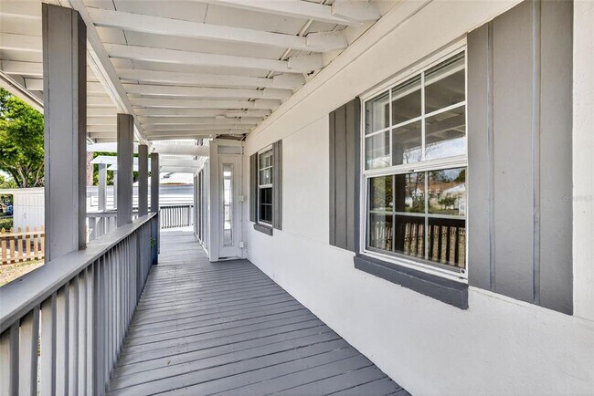 Building Photo - 3620 E Tampa Cir