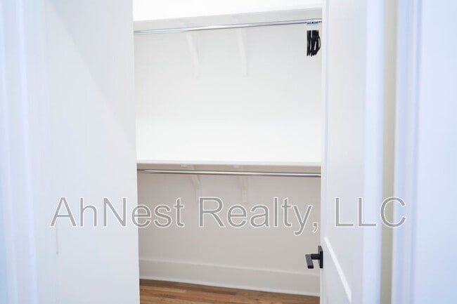 Building Photo - 1458 Beecher St SW