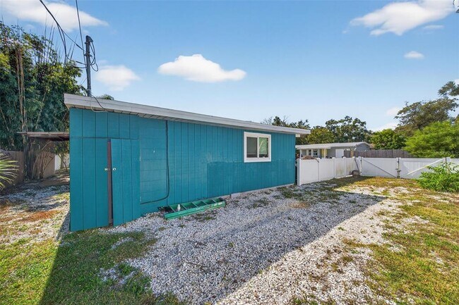 Building Photo - 2470 47th St S