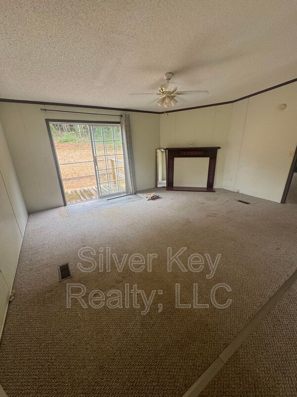 Building Photo - 240 Co Rd 275