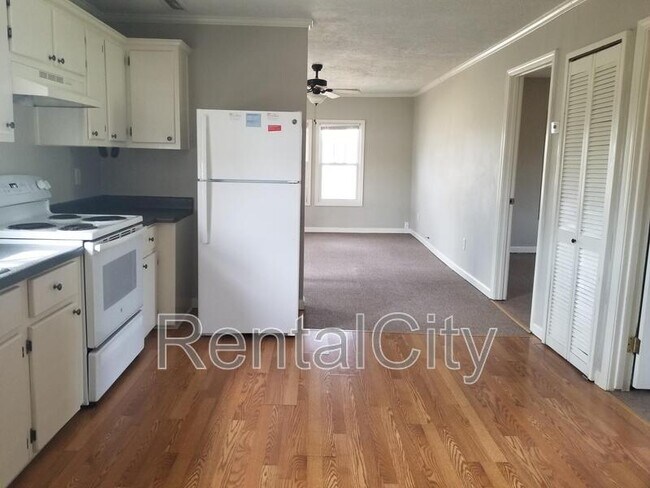 Building Photo - 13065 US-79