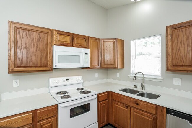 Building Photo - 5314 Claybrooke Dr