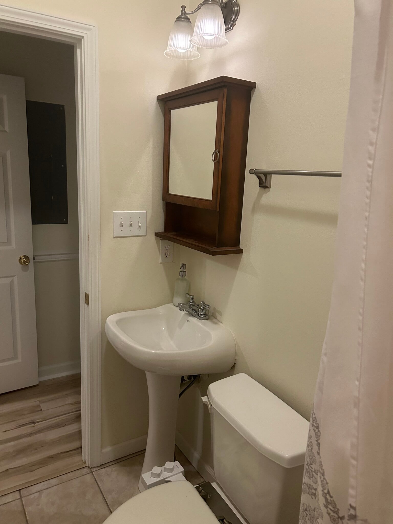 Building Photo - 4 Yacht Club Dr