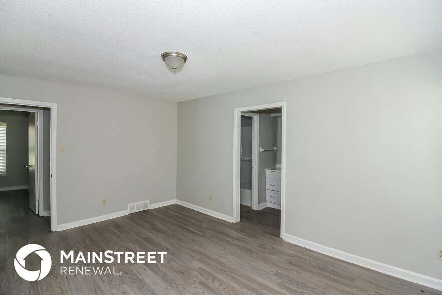 Building Photo - 3552 Kirby Terrace Dr