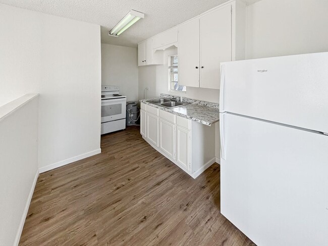 Building Photo - 706 N Leech St