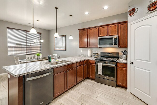 Building Photo - 12281 Pegasus Rd