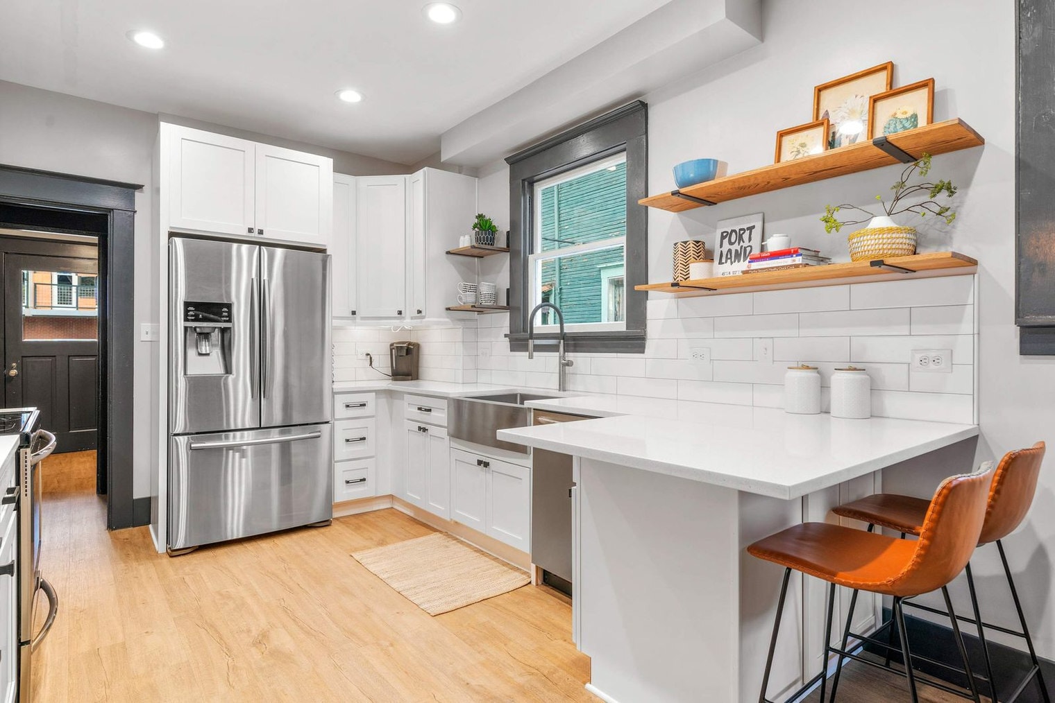 Building Photo - 3820 SE Belmont St