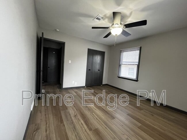 Building Photo - 4027 F St