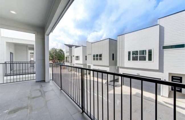 Building Photo - 1102 Paul Quinn St