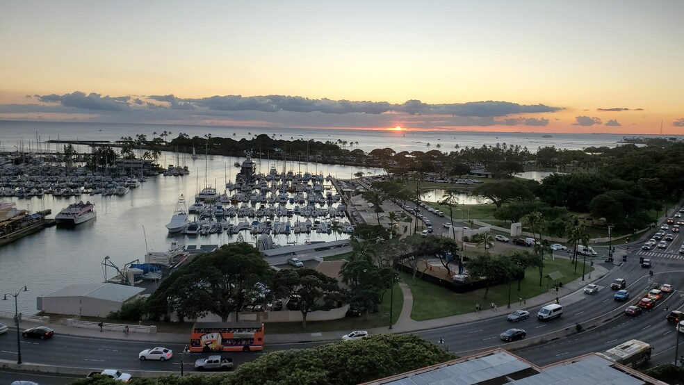 Building Photo - 1650 Ala Moana Blvd