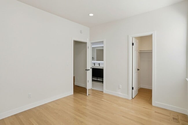 Building Photo - Beautiful 4-Bedroom 3-Bathroom Sunnyvale Home