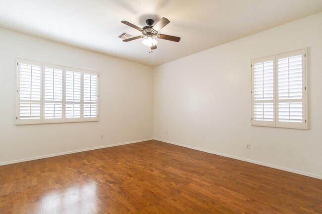 Building Photo - **NOW AVAILABLE** Gilbert 3 bed 2 bath Spa...