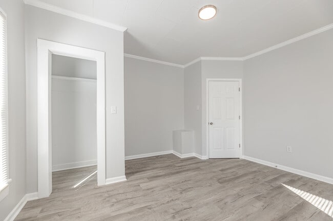 Building Photo - 1309 Ridge Ave