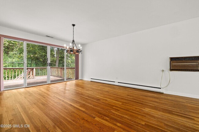 Building Photo - 37 Windsor Ln