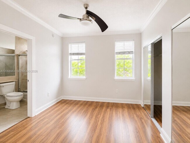 Building Photo - 2069 S Ocean Dr