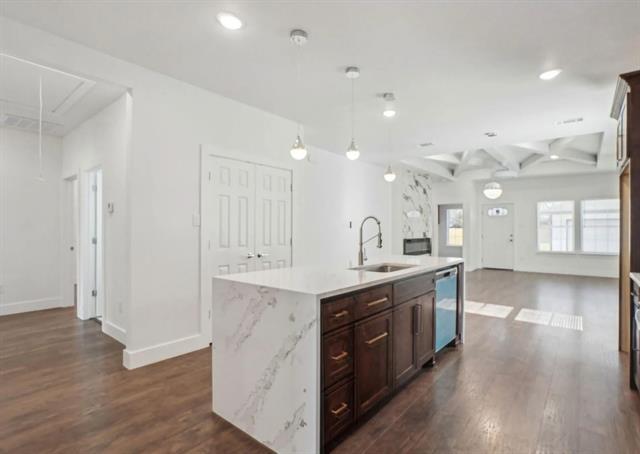 Building Photo - 3853 Stalcup Rd