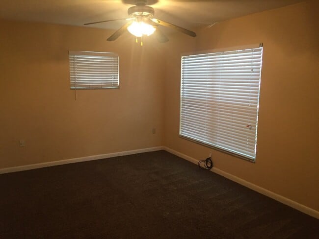 Building Photo - 3 Bdr 2 Ba Concrete Block Home on One Acre