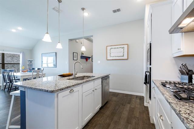 Building Photo - 4507 Cypress Dr
