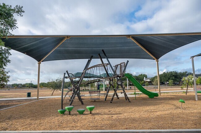 Building Photo - Nestled in Round Rock neighborhood.