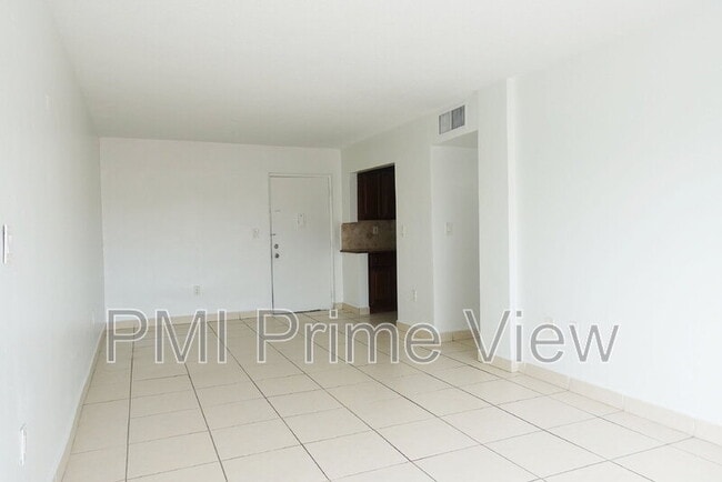 Building Photo - 495 NW 72nd Ave