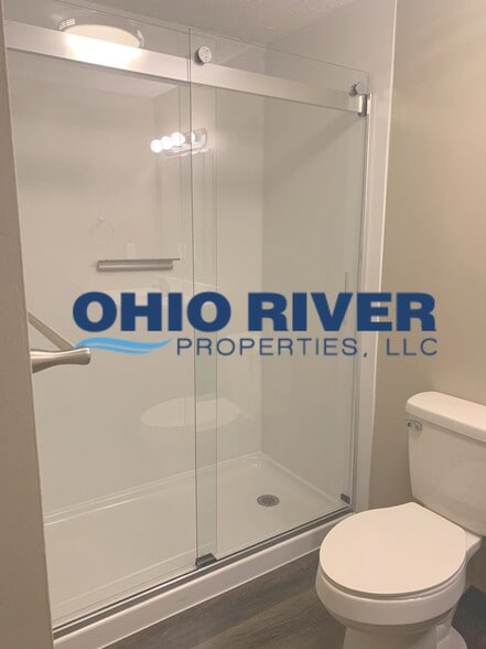 Building Photo - 600 Northwood Ct