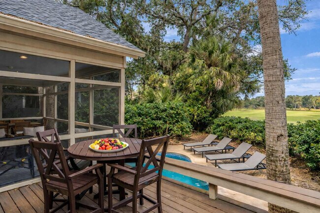 Building Photo - 8 Heath Dr