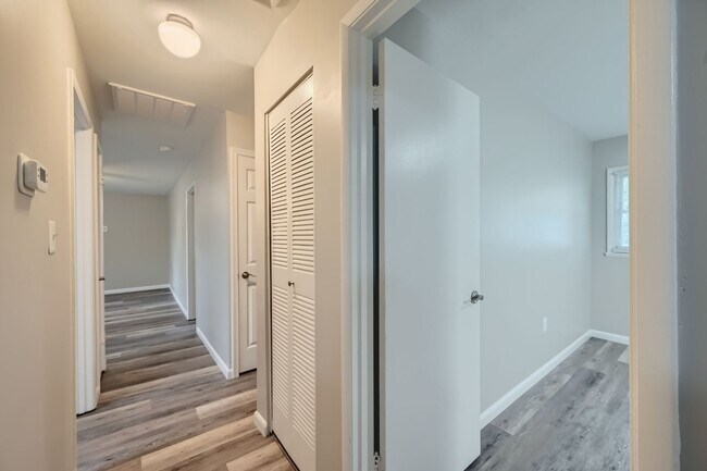 Building Photo - 601 Boxelder Dr