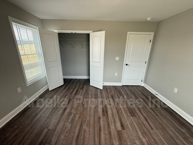 Building Photo - 127 Adams and Corby Rd