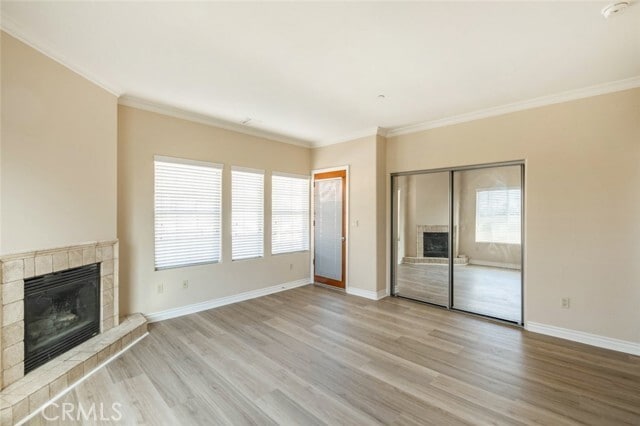 Building Photo - 719 E Providencia Ave