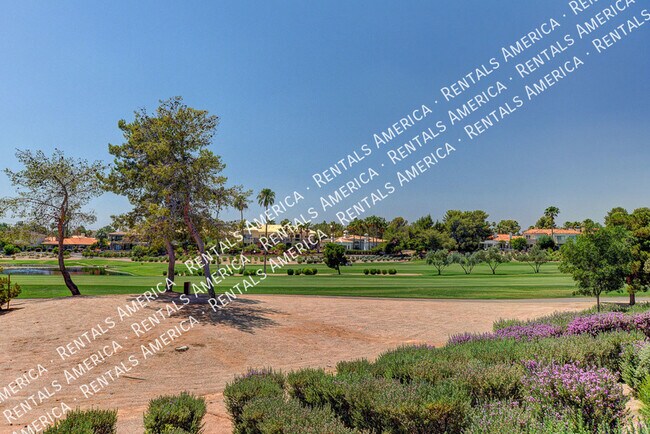 Building Photo - 8960 Echo Ridge Dr