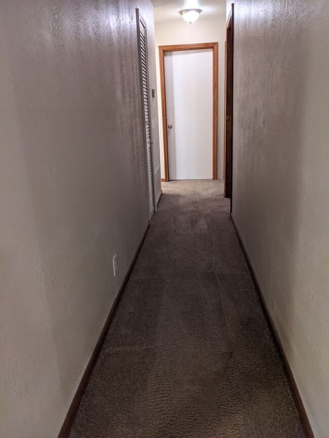 Building Photo - 4803 Appleton Ave