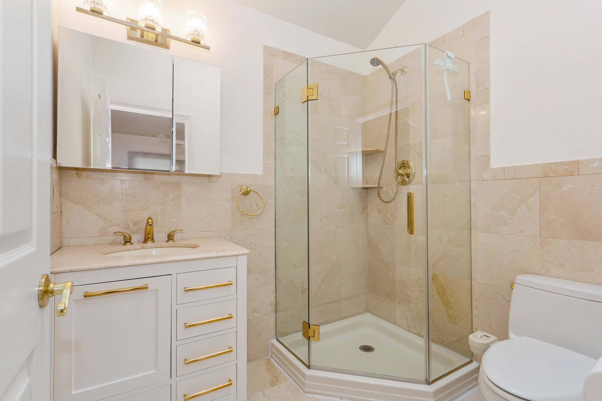 Building Photo - 130 N 7th St