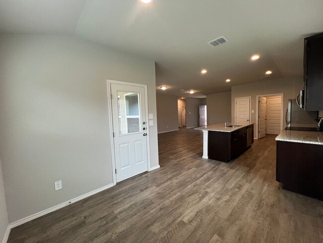 Building Photo - Beautiful 3x2 Rental Home in NBTX!