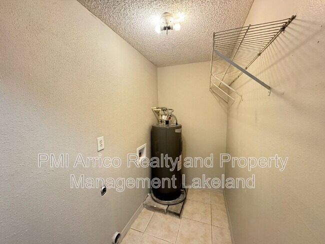 Building Photo - 660 Garden St