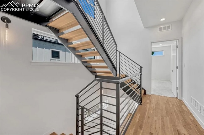 Building Photo - 1231 Newton St