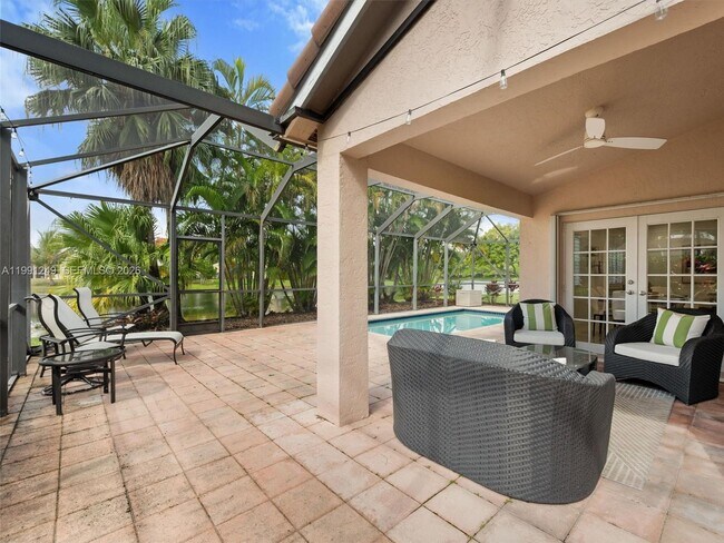 Building Photo - 413 Cameron Dr