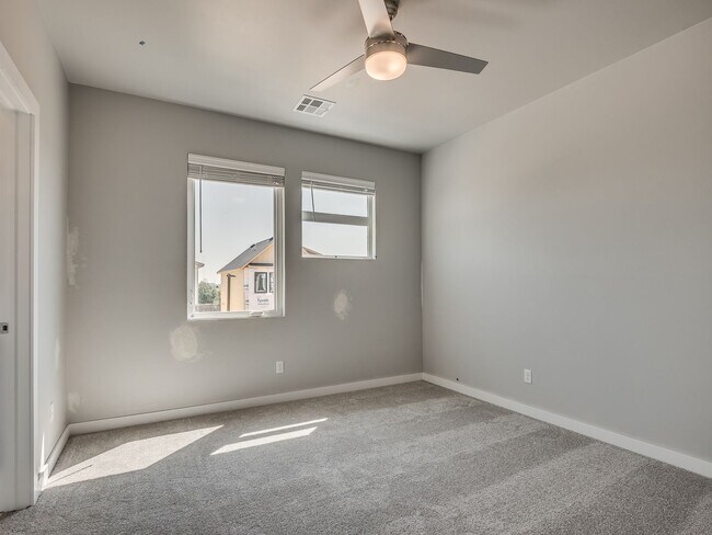 Building Photo - Beautiful New Construction Home in Edmond/...