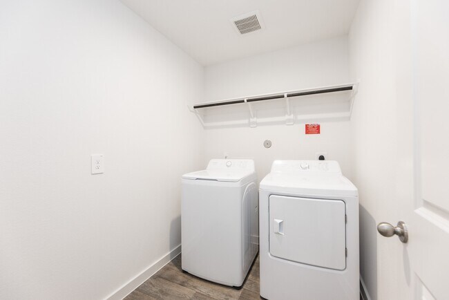 Building Photo - 1711 Porto Rosso Dr