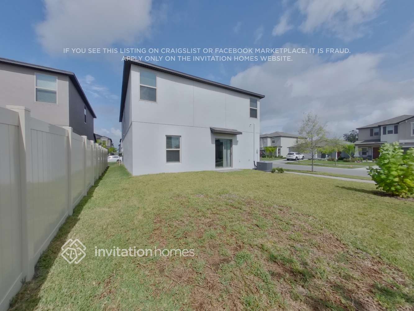 Building Photo - 10231 White Linen Ave