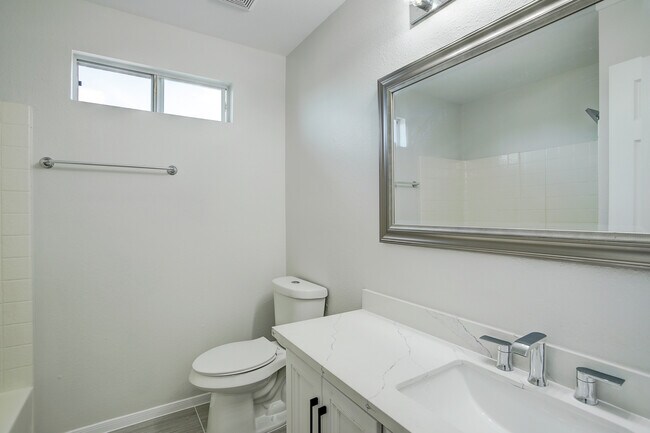 Building Photo - 3203 Wheatmeadow Ct