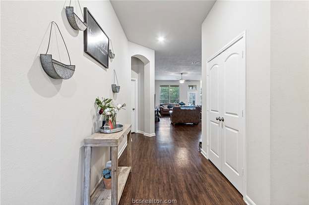 Building Photo - 1462 Kingsgate Dr