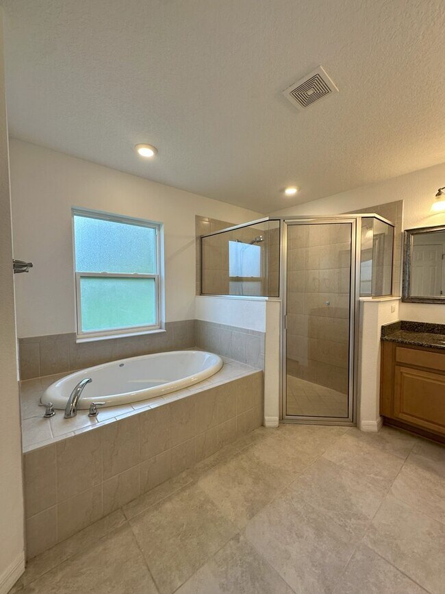 Building Photo - Move-In Ready Rental with Stylish Updates!