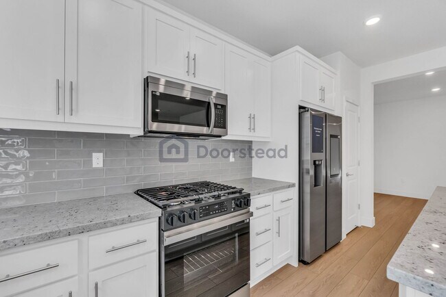 Building Photo - 7268 Wishwood Pl