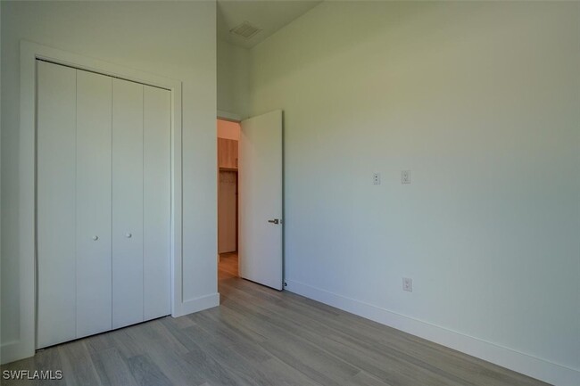 Building Photo - 1227 NW 40th Pl